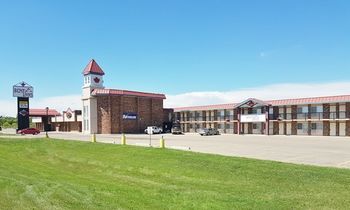 Hotel Bcminns - Lloydminster